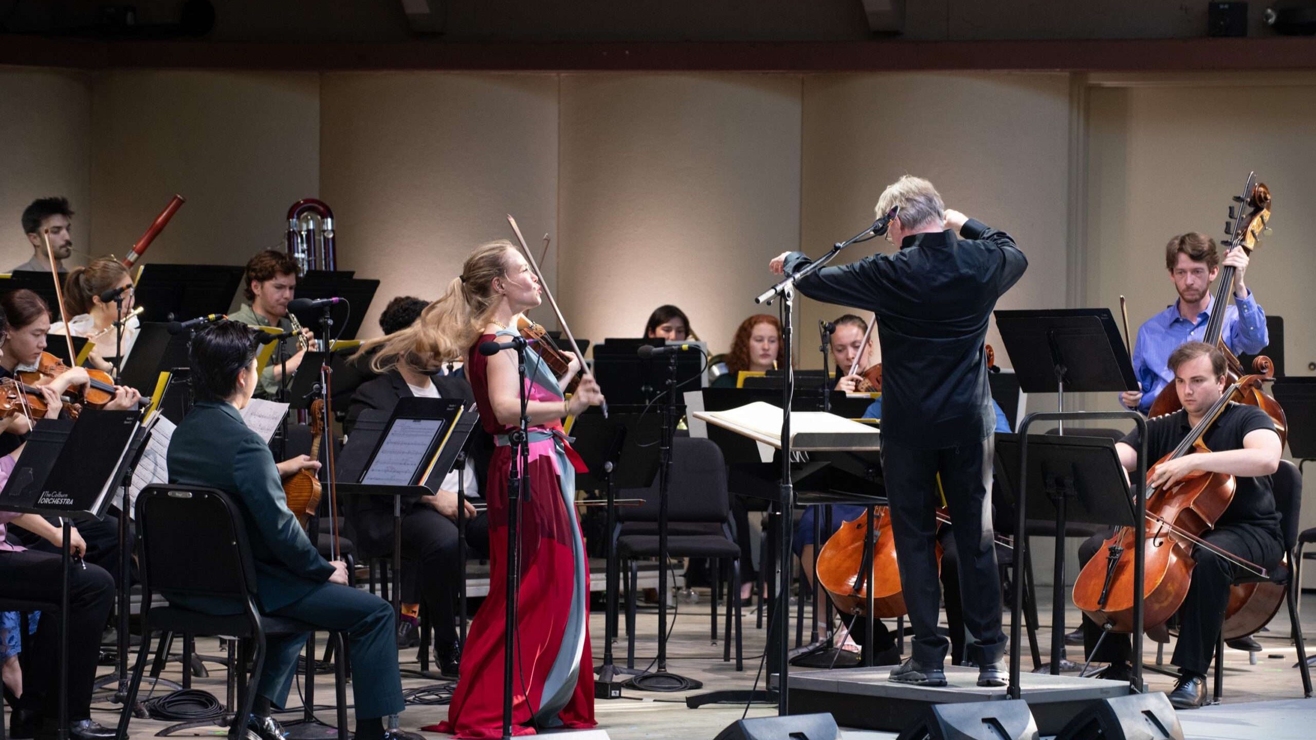 Leila Josefowicz, Colburn Orchestra, conducted by Esa-Pekka Salonen
