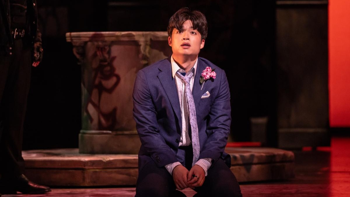Duke Kim as Romeo