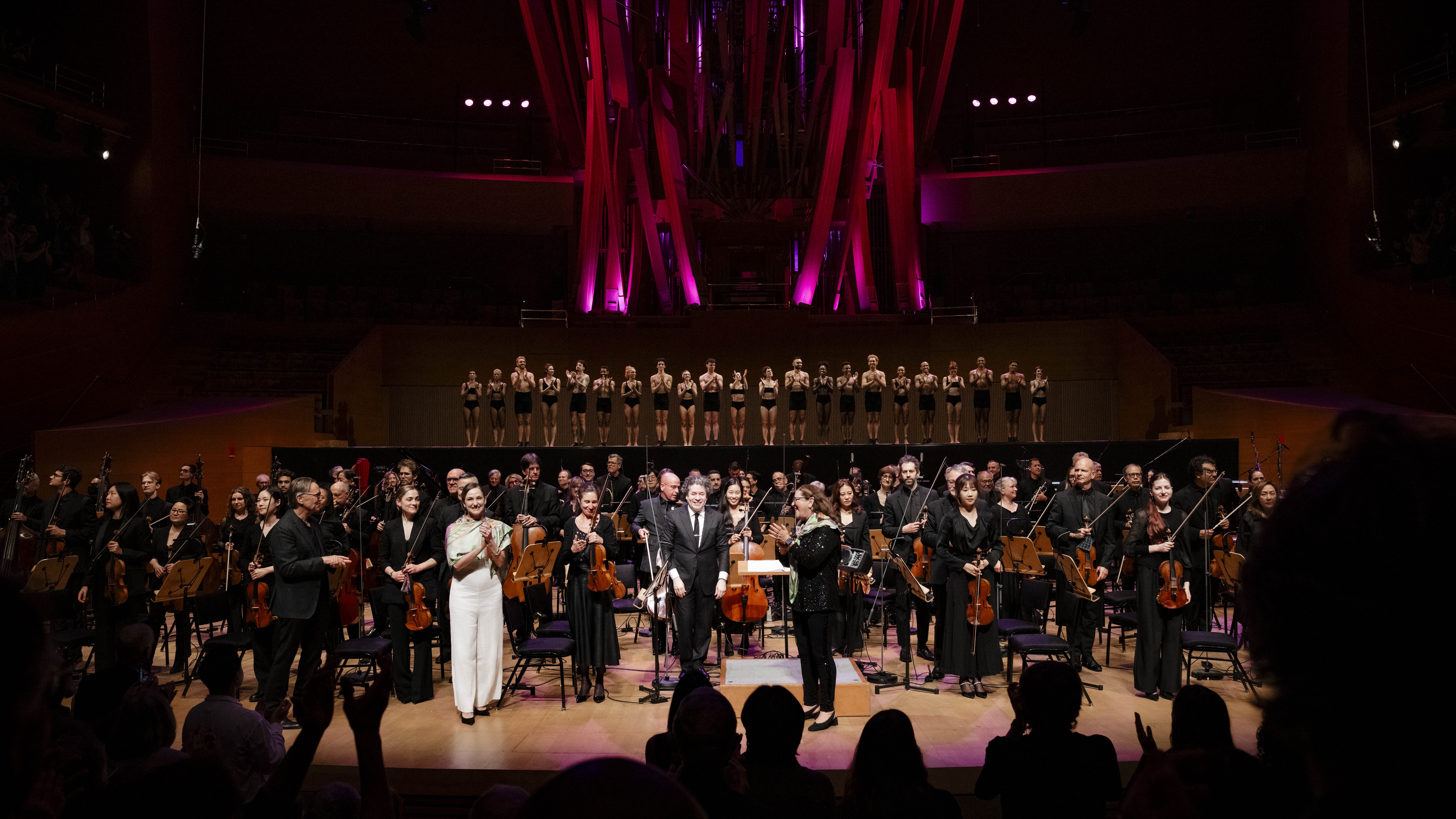 Curtain call for Revolucion diamantina