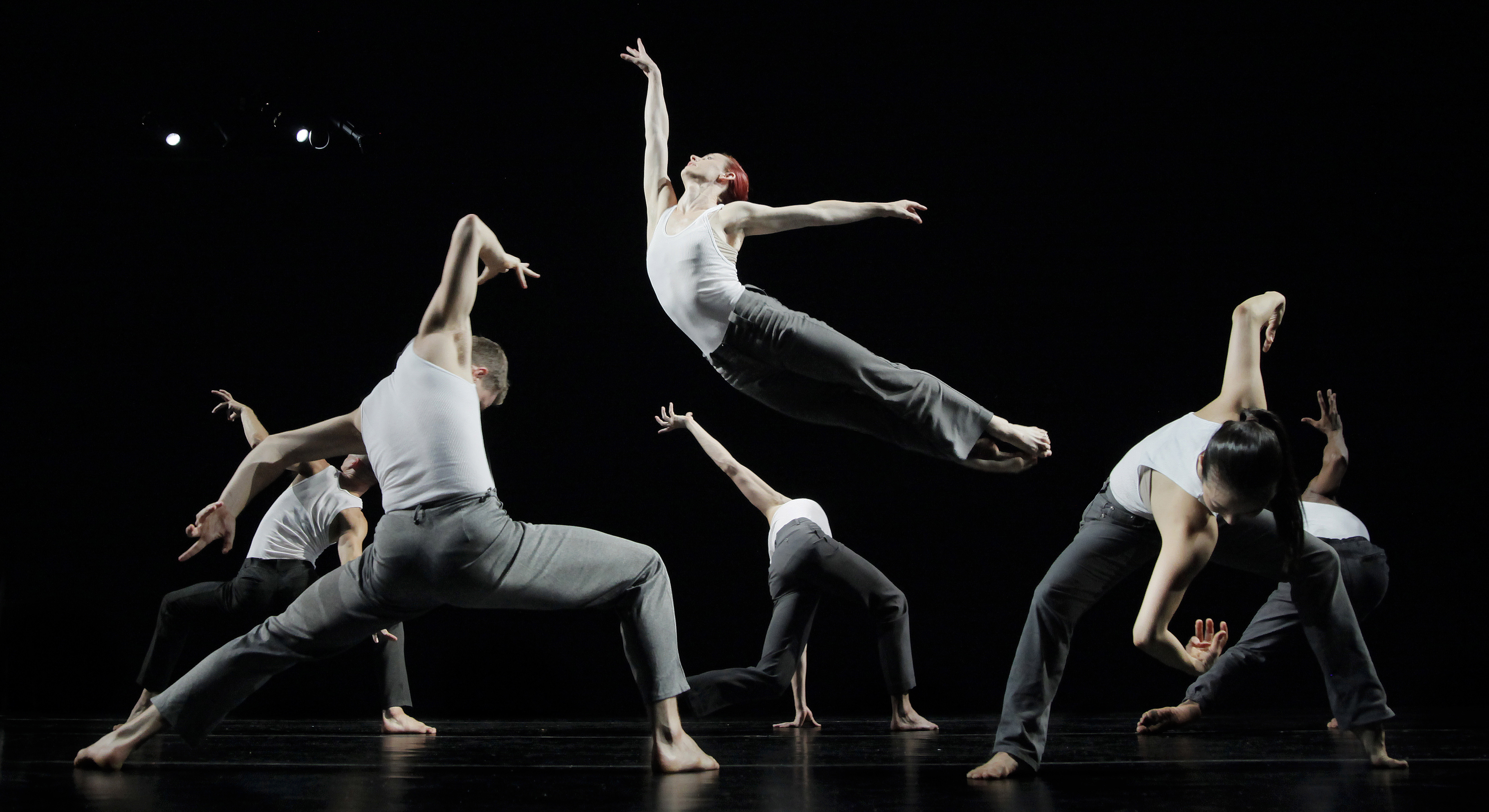 Invertigo Dance Theatre | Credit: Joe Lambie