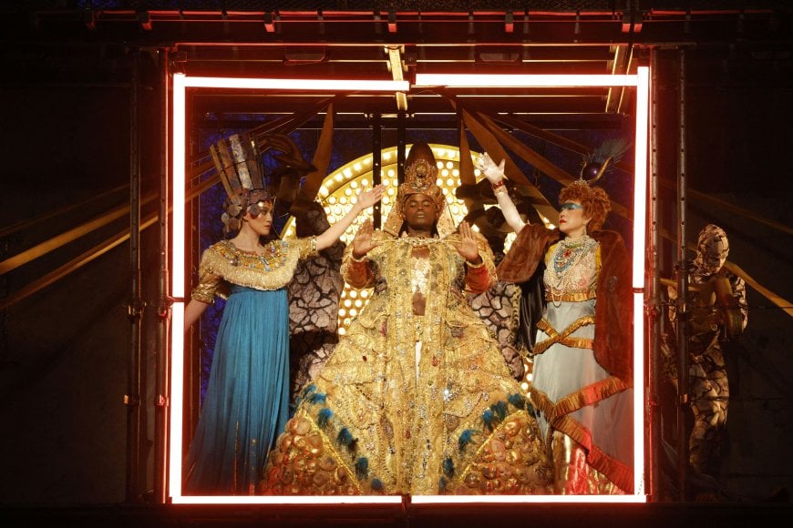 Los Angeles Opera, Akhnaten | Credit: Cory Weaver