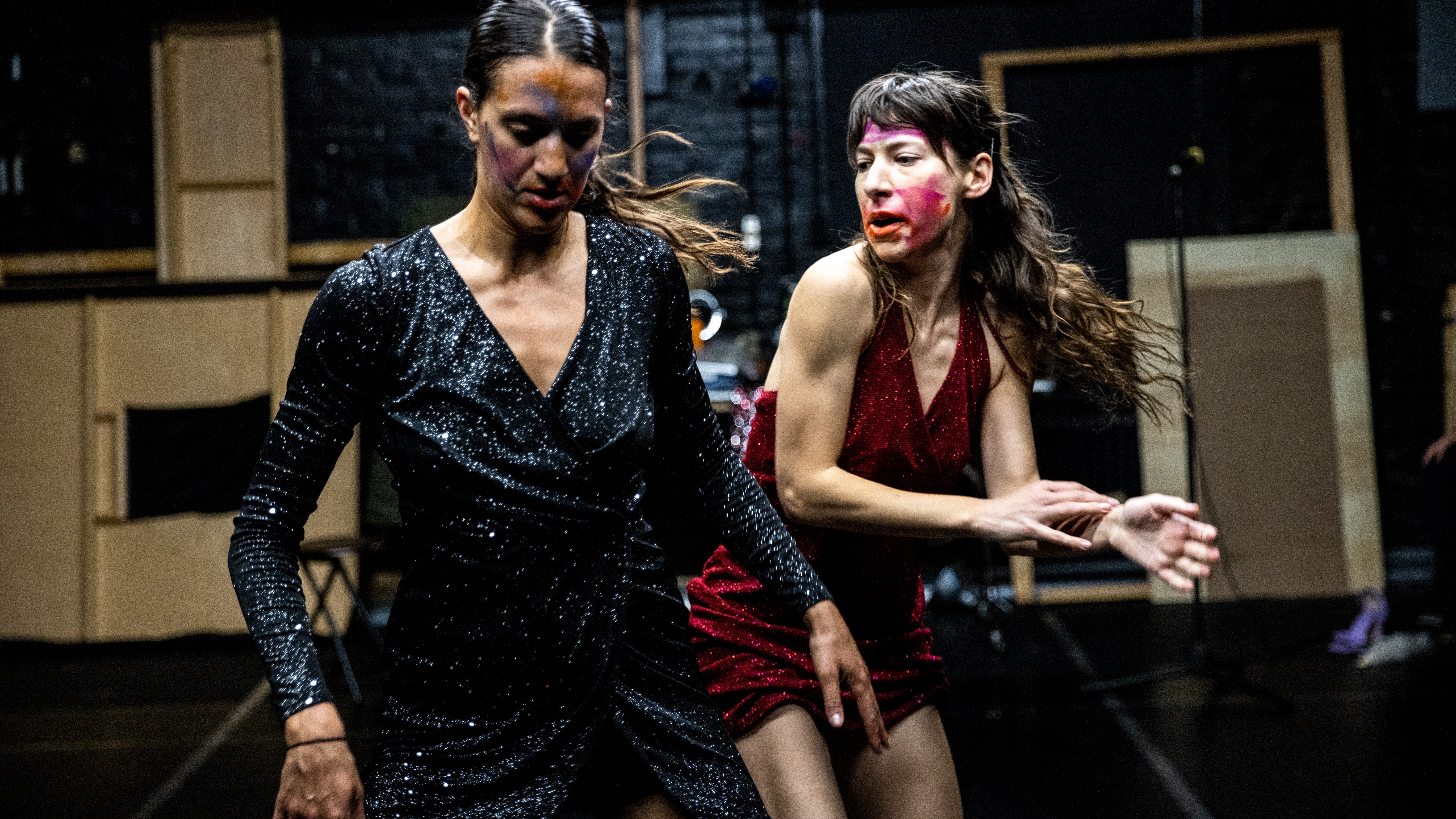 Lena Engelstein and Lisa Fagan in "Deepe Darknesse" 
