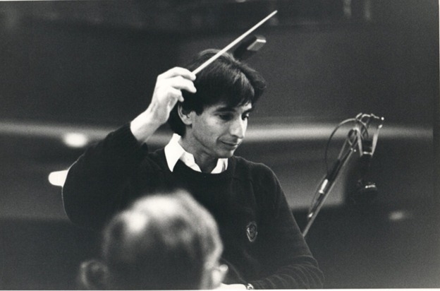 Michael Tilson Thomas recording