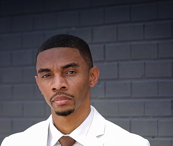 Christopher Thompson