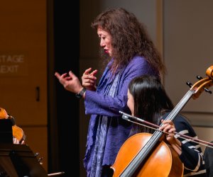 Pianist Wu Han coaching Music@Menlo students | Courtesy of Music@Menlo