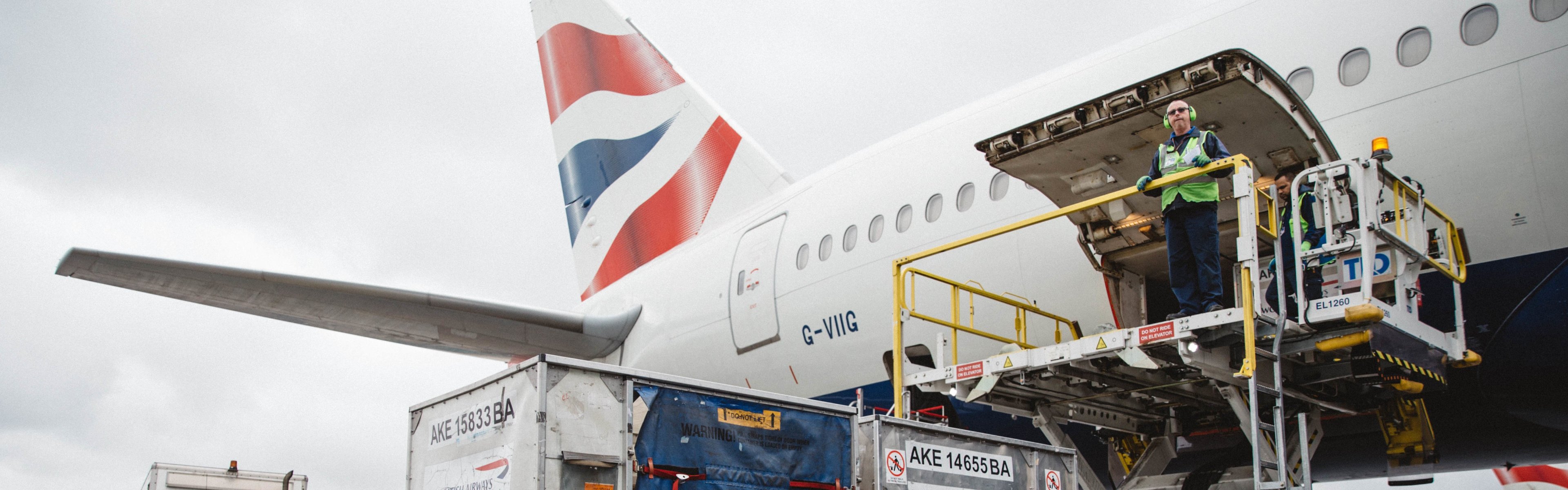 Loading a plane