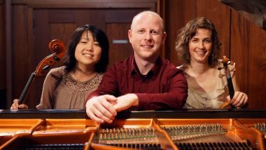 Delphi_Trio_header.jpg