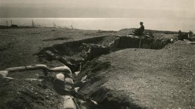 Turkish_trenches_at_Dead_Sea2.jpg