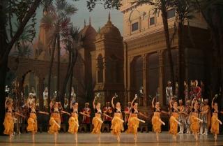 cal-performances-mariinsky-ballet-la-bayadere-1-natasha-razina.jpg
