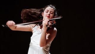 90998-19_web_header_mariaduenas_1000x575.jpg