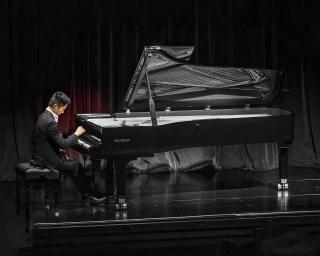 jiyang_chen-bw_color-297.jpg