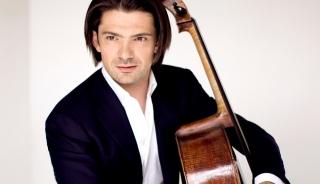 mtt-capucon-shotakovich-stravinsky_capucon-playing_mar12_san-francisco_1000x575_1.jpg