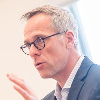 faculty_-_300px_-_jeffrey_anderson.jpg