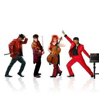 red_priest_dancing_1.jpg