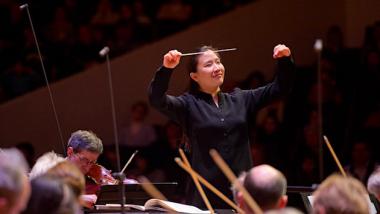 Eun_Sun_Kim_Conducting.jpg