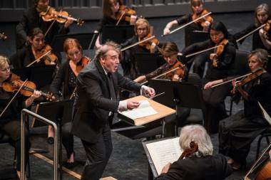 LACO Music Director Jaime Martin