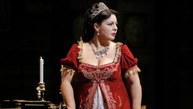 Tosca_red dress