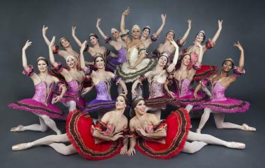 Les Ballets Trockadero de Monte Carlo perform Friday–Saturday, February 4–5, 2022 (credit: Sascha Vaughan)