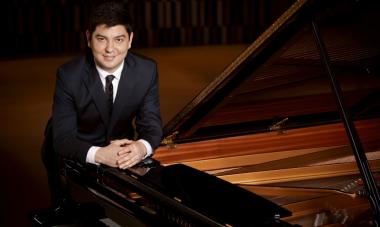 Behzod Abduraimov, Piano