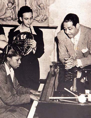 Elayne Jones