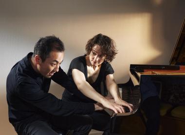 ZOFO pianists Eva-Maria Zimmermann and Keisuke Nakagoshi.