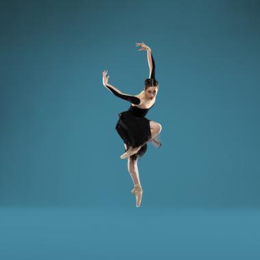 SacBallet dancer Mesa Burdick. Photo by Tony Nguyen