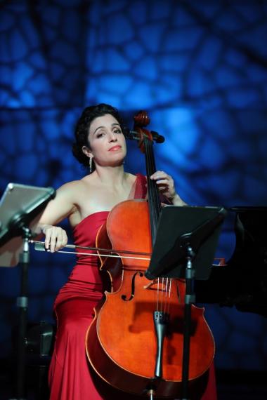 Ani Aznavoorian, cello