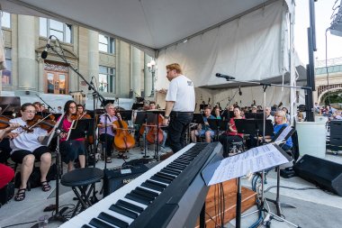 Redwood Symphony on Courthouse Square