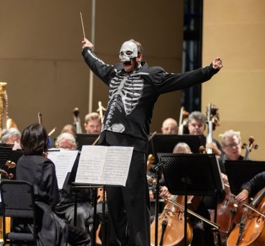 Conductor, "Spooky" Peter Jaffe leads Symphony San Jose in Symphonic Spooktacular for Halloween.