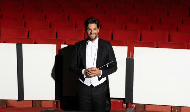 Domingo Hindoyan