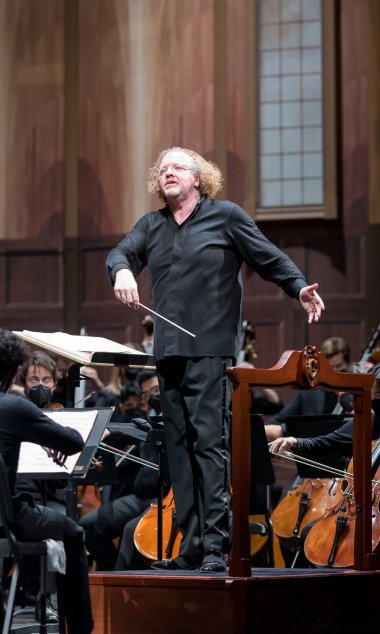 Stéphane Denève conducts the Music Academy of the West