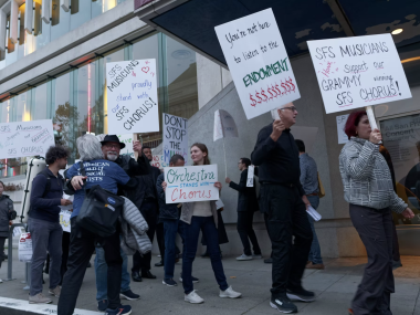 Chorus on strike