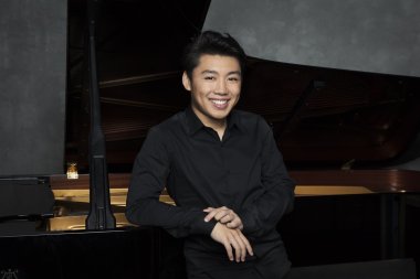 Photo of George Li by Simon Fowler courtesy of the artist and Steinway Society-The Bay Area. 