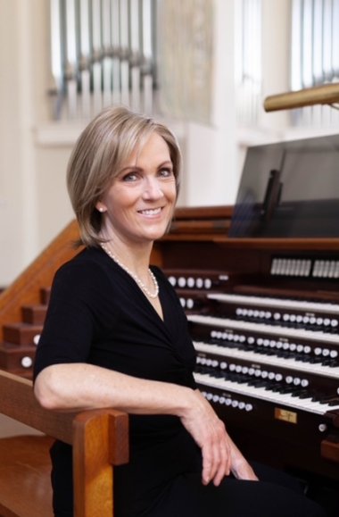 Elizabeth Forsyth, organist