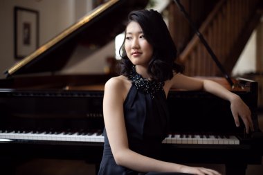 Photo of Sophia Liu by Frances Marshall courtesy of the artist and Steinway Society-The Bay Area.