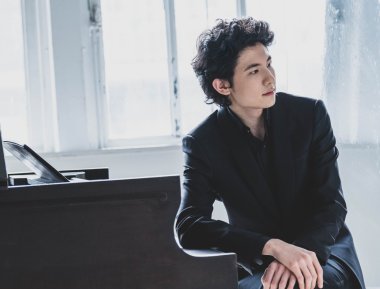 Photo of Tony Siqi Yun courtesy of the artist and Steinway Society - The Bay Area.