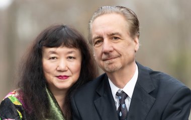 A portrait of David Finckel and Wu Han