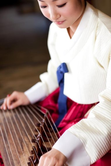 Narae Kwon, Kayagem (Korean Zither)