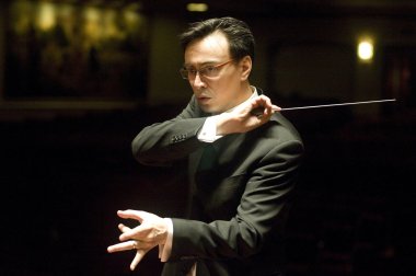 Photo of conductor Ken-David Masur by Beth Ross Buckley, courtesy of Symphony San Jose