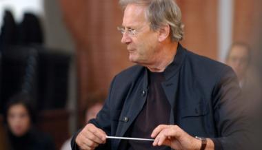 John_Eliot_Gardiner_at_rehearsal_in_Wroclaw.jpg