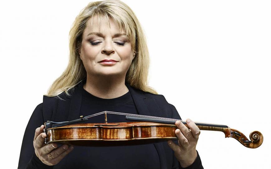 Angèle Dubeau