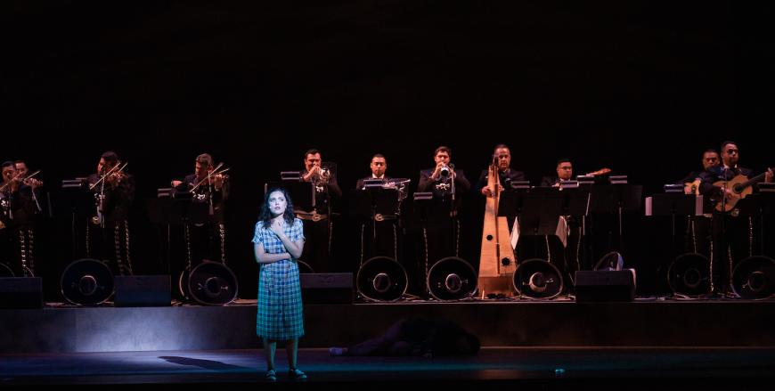 Opera Santa Barbara - "Cruzar la Cara de la Luna"