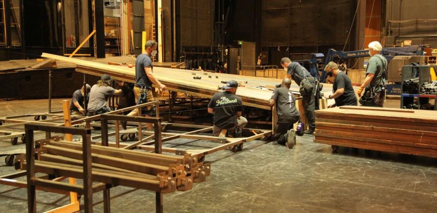 LA Opera - "Il trovatore" set building