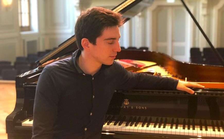 Dzianis Linnik is a competitor in the 2022 Cliburn Competition