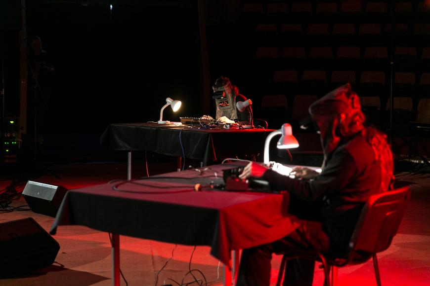 Red Culebra in performance