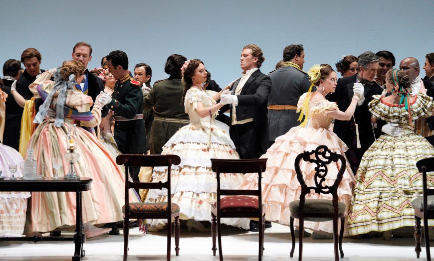 Evgenia Muraveva as Tatyana and Gordon Bintner as Onegin