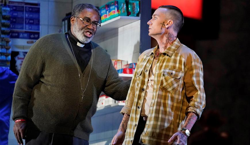 Eric Owens as Raimondo and Alexander Birch Elliott as Enrico
