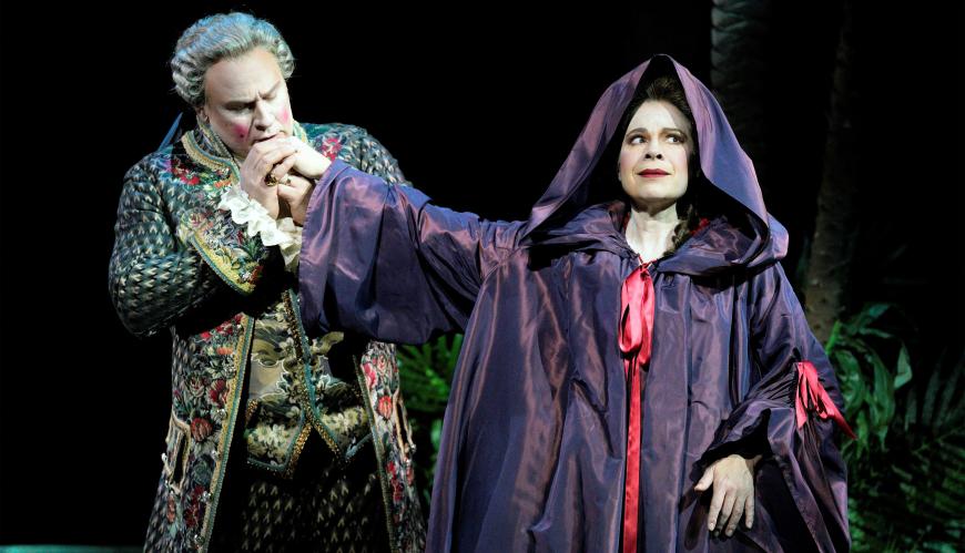 Lucas Meachem as the Count and Ana María Martínez as the Countess