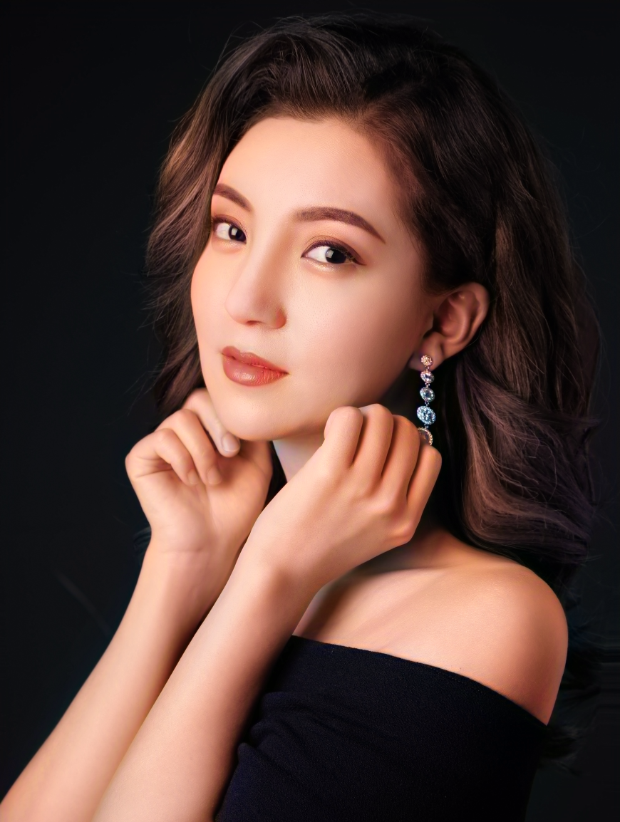 Meigui Zhang