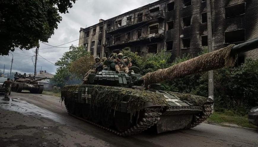 Ukrainian tanks
